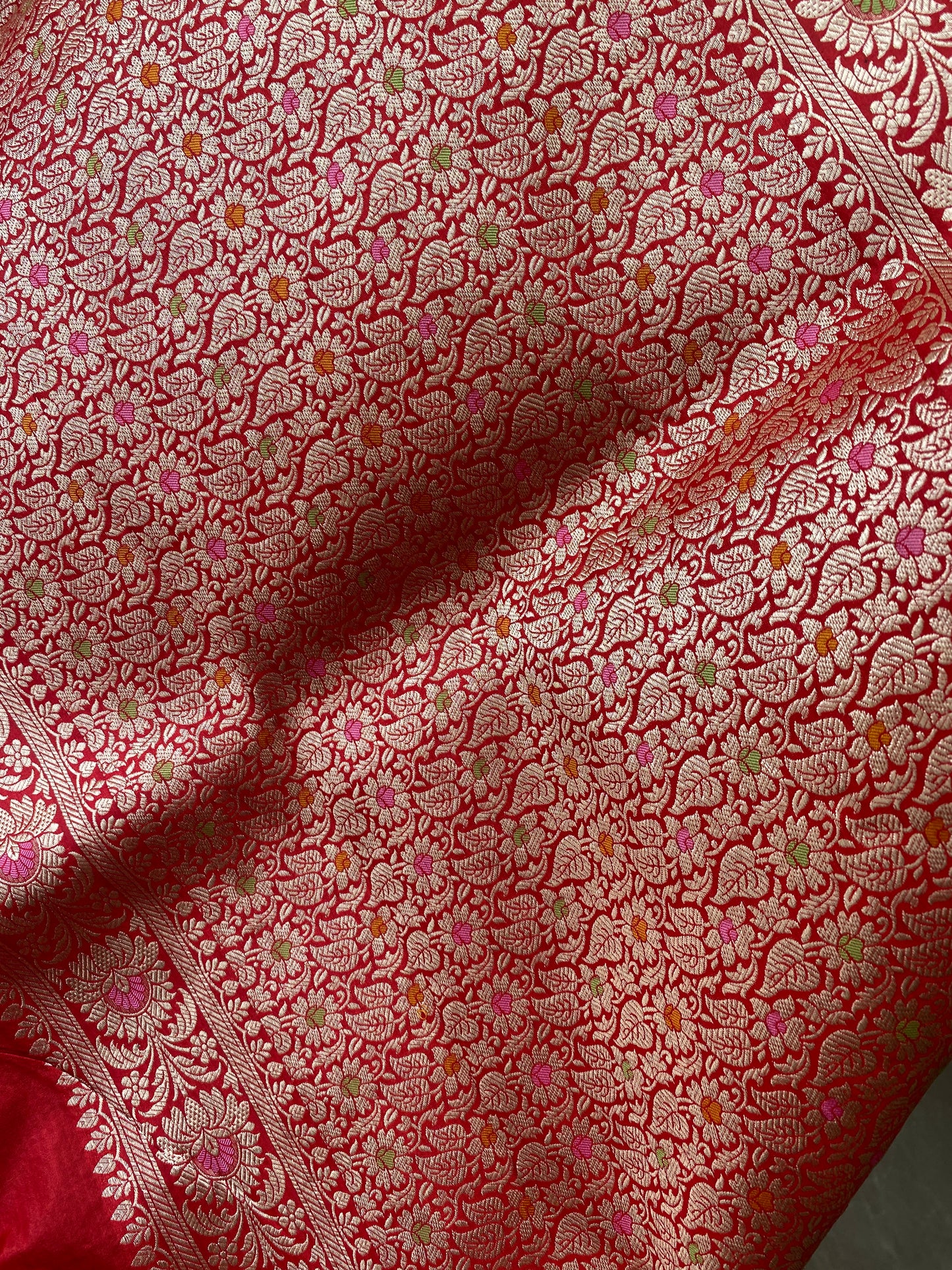 Red Pure Silk Banarasi Saree with Meenakari Floral Jaal by Shades Of Benares - banarasi - banarasi saree shop - banarasi saree manufacturers - banarasi saree wholesale - banaraasi sarees