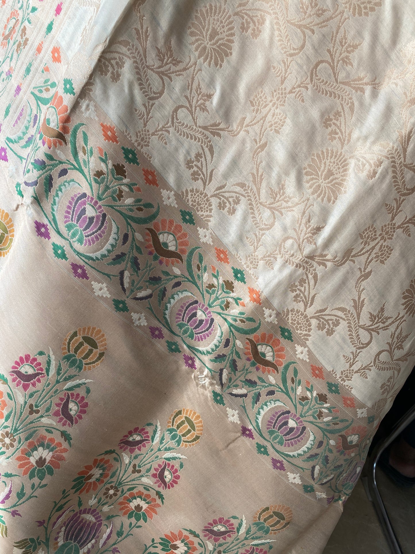 Crème Pure Silk Banarasi Saree with Paithani Border by Shades Of Benares - banarasi - banarasi saree shop - banarasi saree manufacturers - banarasi saree wholesale - banaraasi sarees