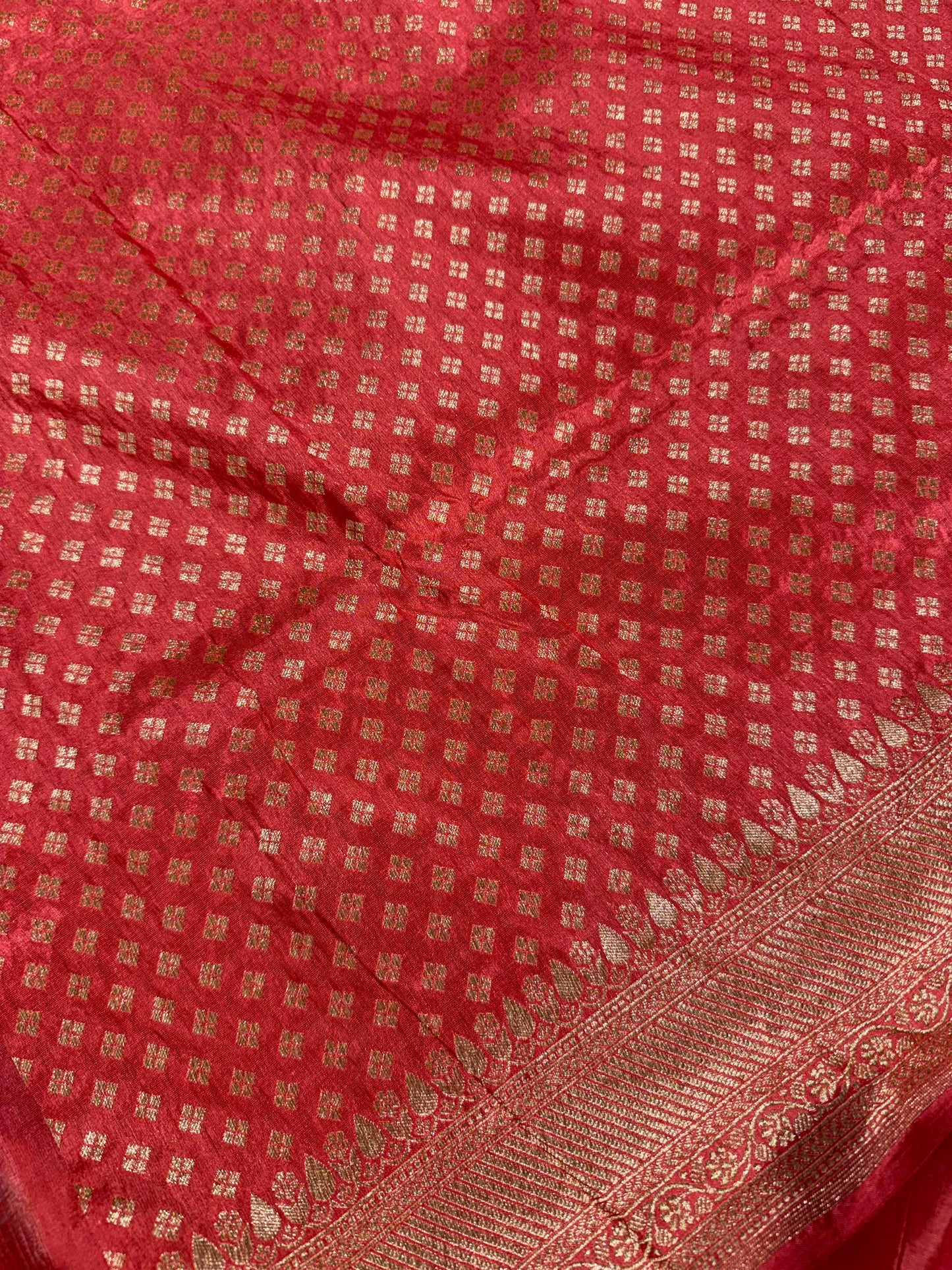 Pink Minakari Jaal Work Pure Katan Silk Handloom Banarasi Saree by Shades Of Benares - banarasi - banarasi saree shop - banarasi saree manufacturers - banarasi saree wholesale - banaraasi sarees