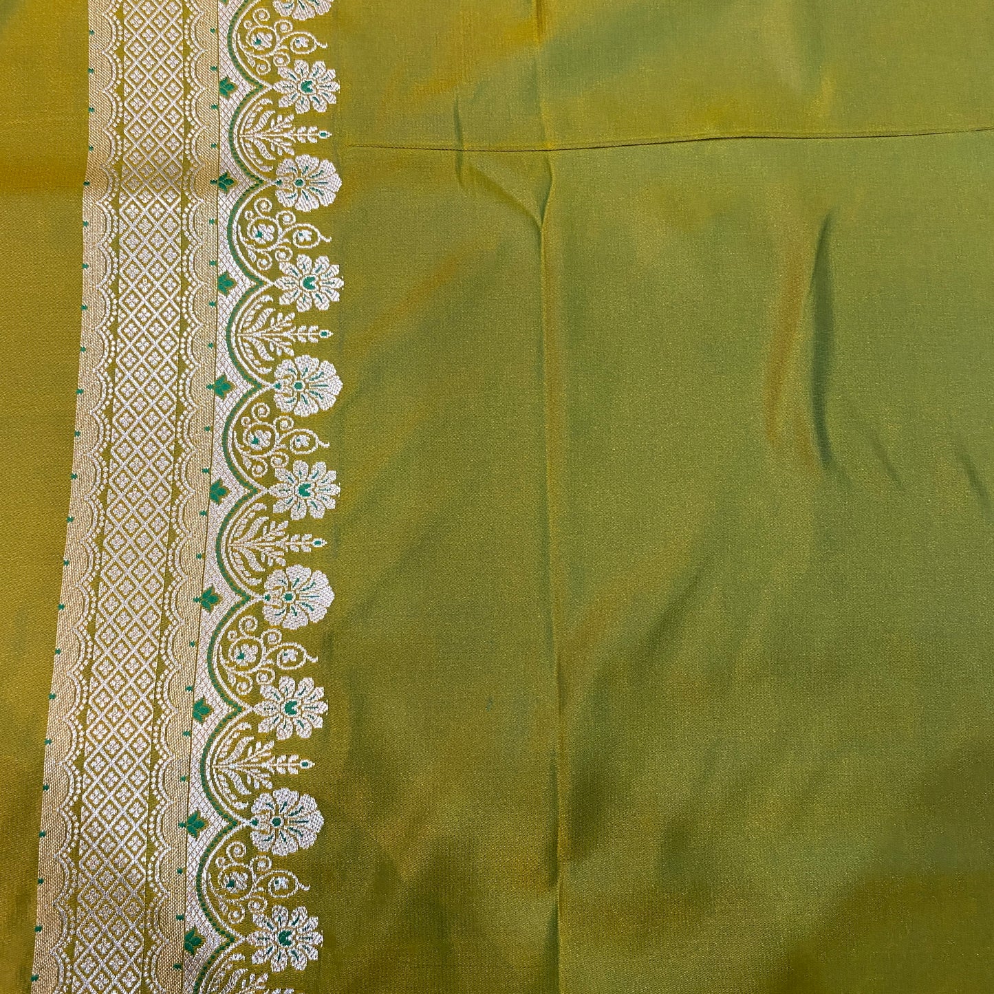 Emerald Couture Luxe Pure Silk Banarasi Saree