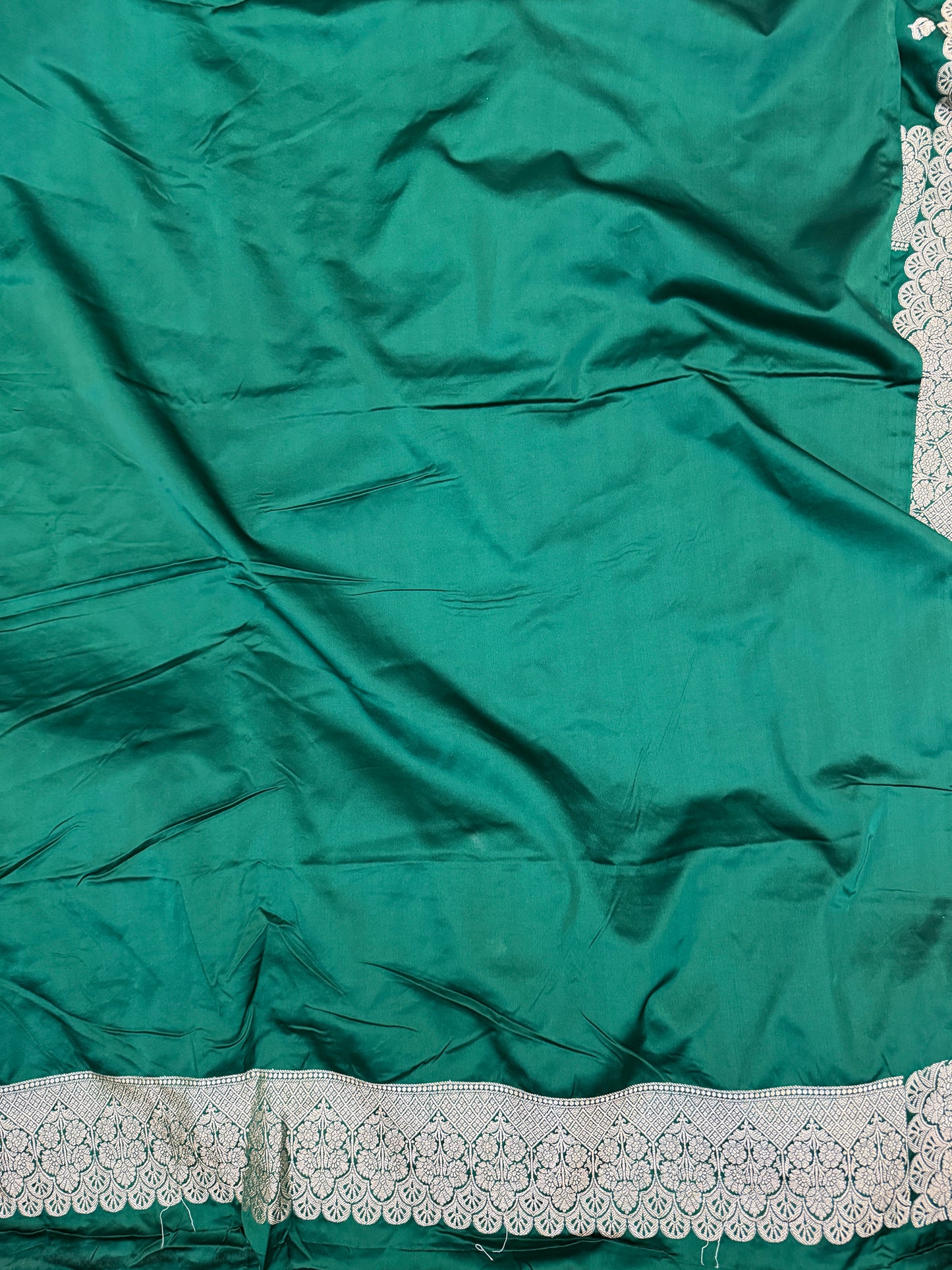 Bottle Green Pure Silk Handloom Banarasi Saree with Handwoven Butis and Gold Zari by Shades Of Benares - banarasi - banarasi saree shop - banarasi saree manufacturers - banarasi saree wholesale - banaraasi sarees