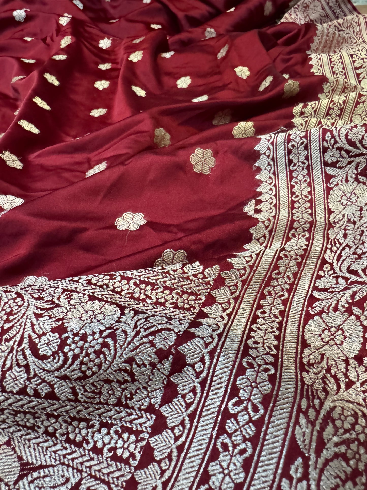 Maroon Pure Silk Handloom Banarasi Saree with Handwoven Butis by Shades Of Benares - banarasi - banarasi saree shop - banarasi saree manufacturers - banarasi saree wholesale - banaraasi sarees