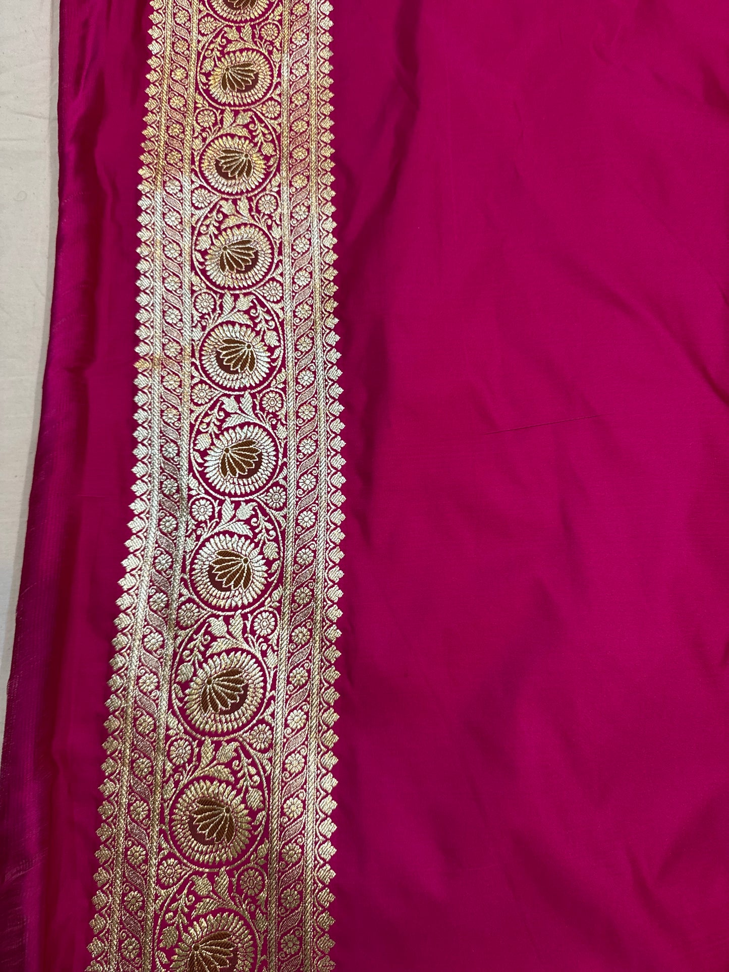 Pink Pure Silk Handloom Banarasi Saree with Minakari Jaal Work by Shades Of Benares - banarasi - banarasi saree shop - banarasi saree manufacturers - banarasi saree wholesale - banaraasi sarees