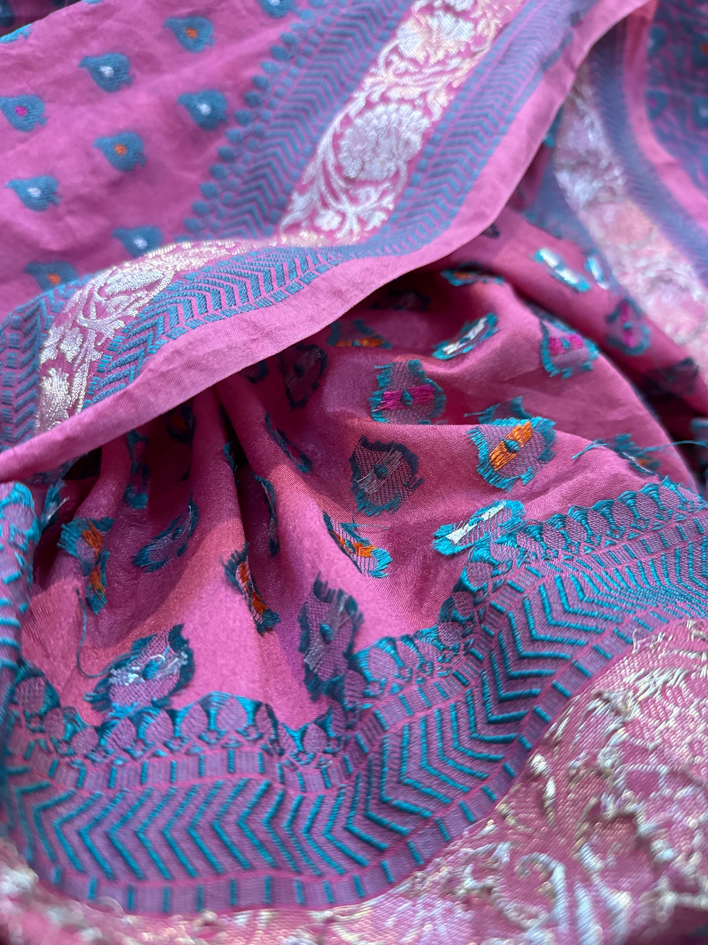 Pink Summer Silk Handloom Banarasi Saree with Woven Blouse Piece by Shades Of Benares - banarasi - banarasi saree shop - banarasi saree manufacturers - banarasi saree wholesale - banaraasi sarees