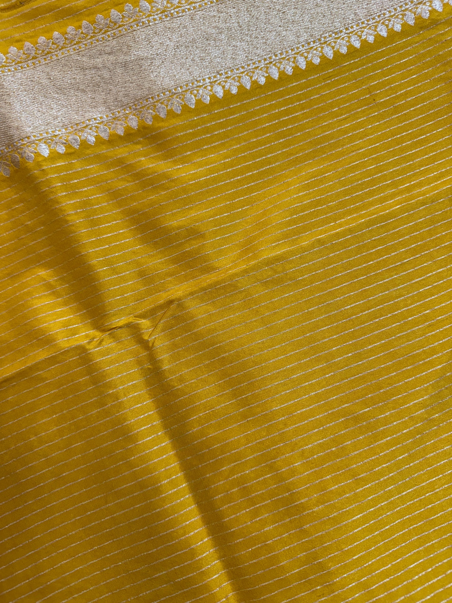 Yellow Pure Silk Handloom Banarasi Saree with Sona Rupa Butis by Shades Of Benares - banarasi - banarasi saree shop - banarasi saree manufacturers - banarasi saree wholesale - banaraasi sarees