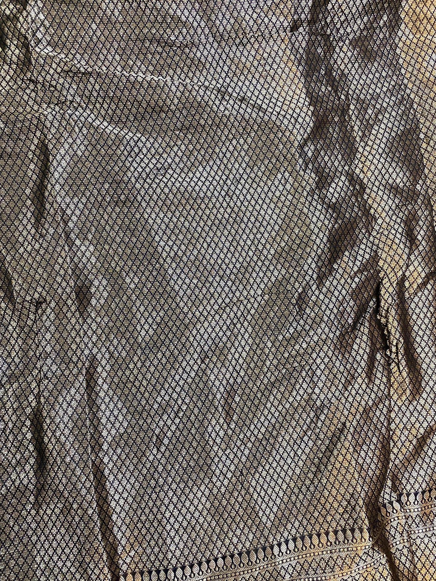 Timeless Handloom Banarasi Saree in Black Pure Silk by Shades Of Benares - banarasi - banarasi saree shop - banarasi saree manufacturers - banarasi saree wholesale - banaraasi sarees