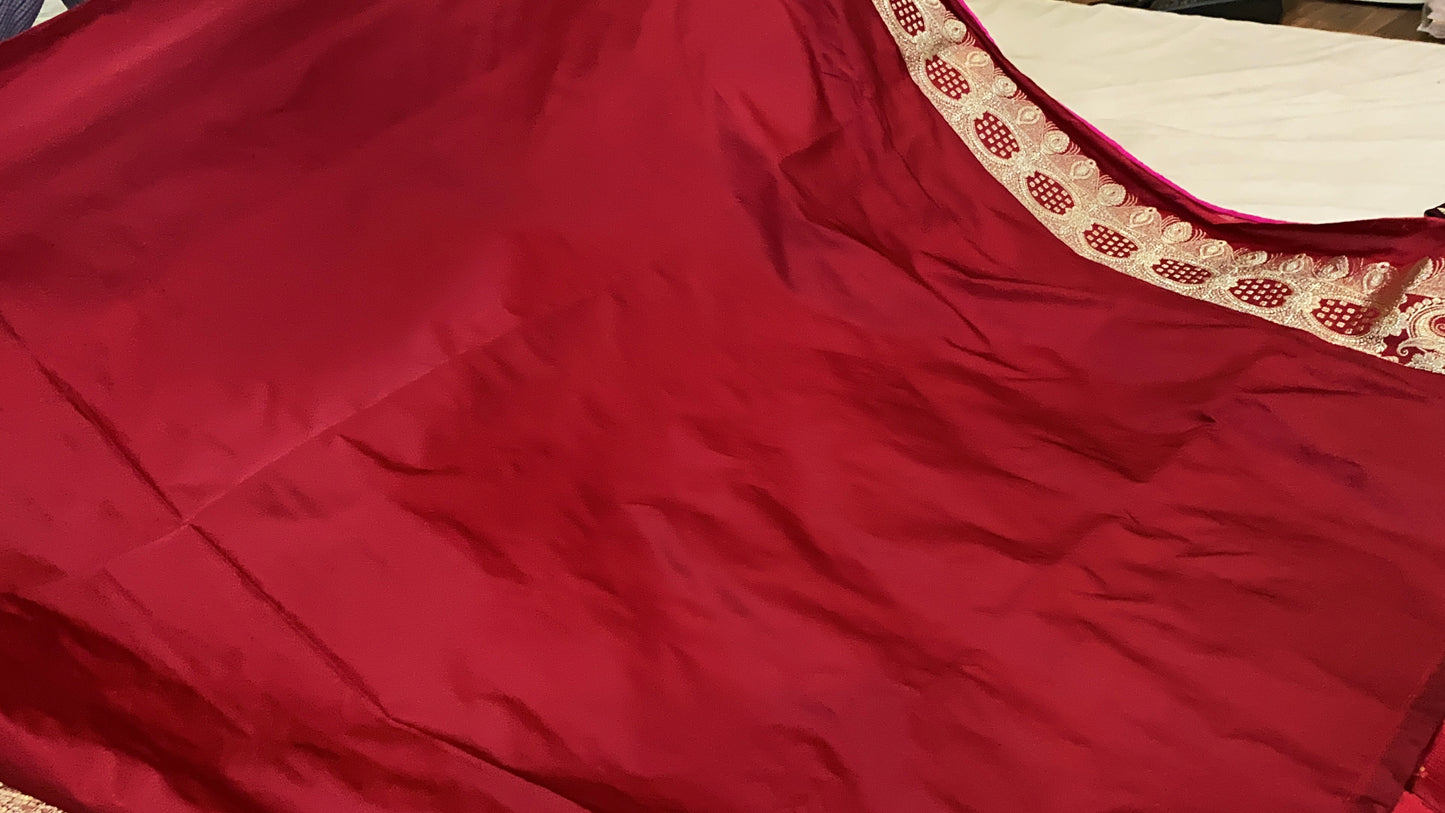 Luxurious Handloom Pure Silk Banarasi Saree in Maroon by Shades Of Benares - banarasi - banarasi saree shop - banarasi saree manufacturers - banarasi saree wholesale - banaraasi sarees