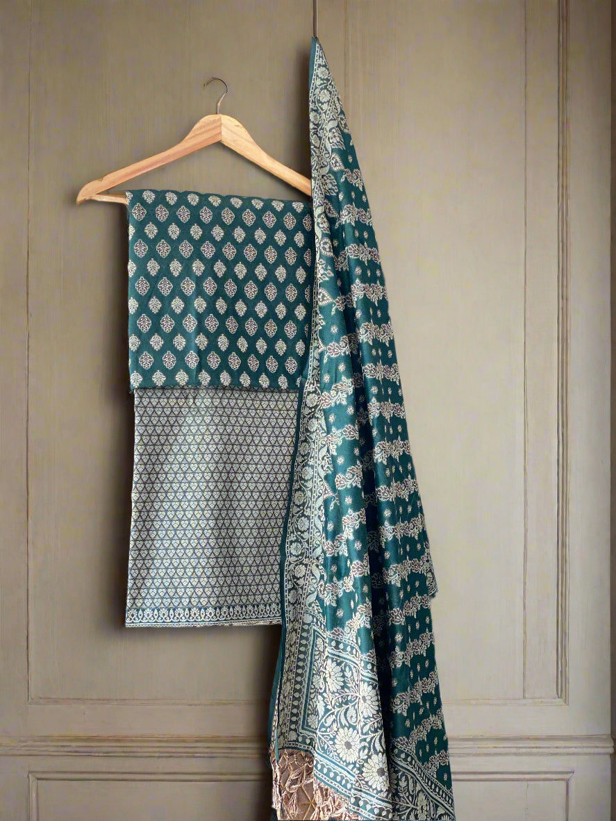 Green Pure Cotton 3-Piece Unstitched Dress Material by Shades Of Benares - banarasi - banarasi saree shop - banarasi saree manufacturers - banarasi saree wholesale - banaraasi sarees