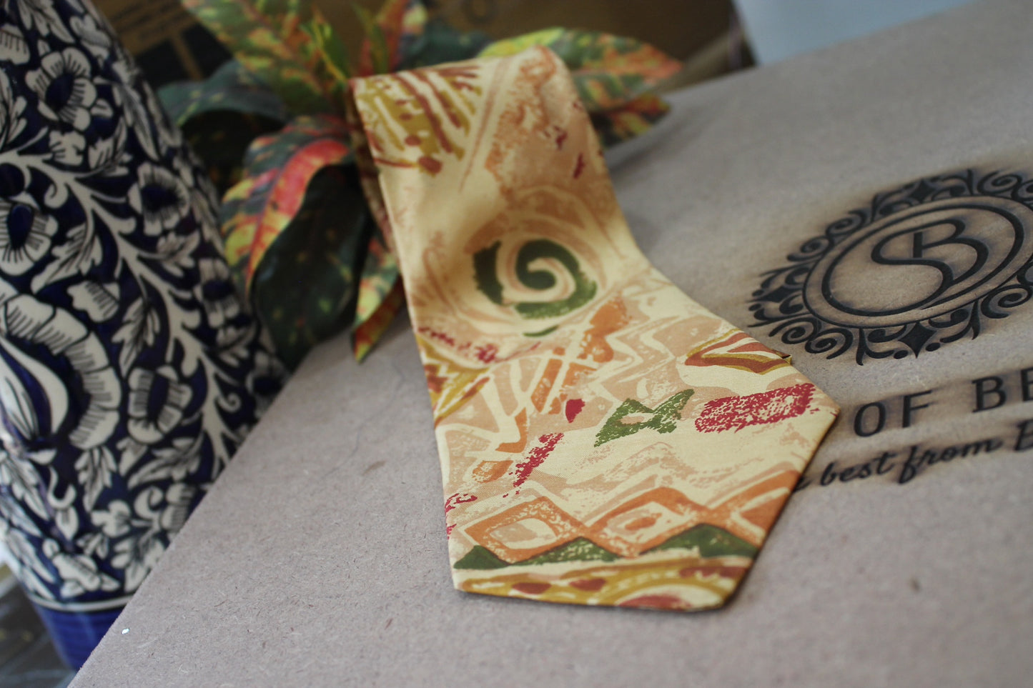 Elegant Crème Pure Banarasi Silk Neck Tie by Shades Of Benares - banarasi - banarasi saree shop - banarasi saree manufacturers - banarasi saree wholesale - banaraasi sarees