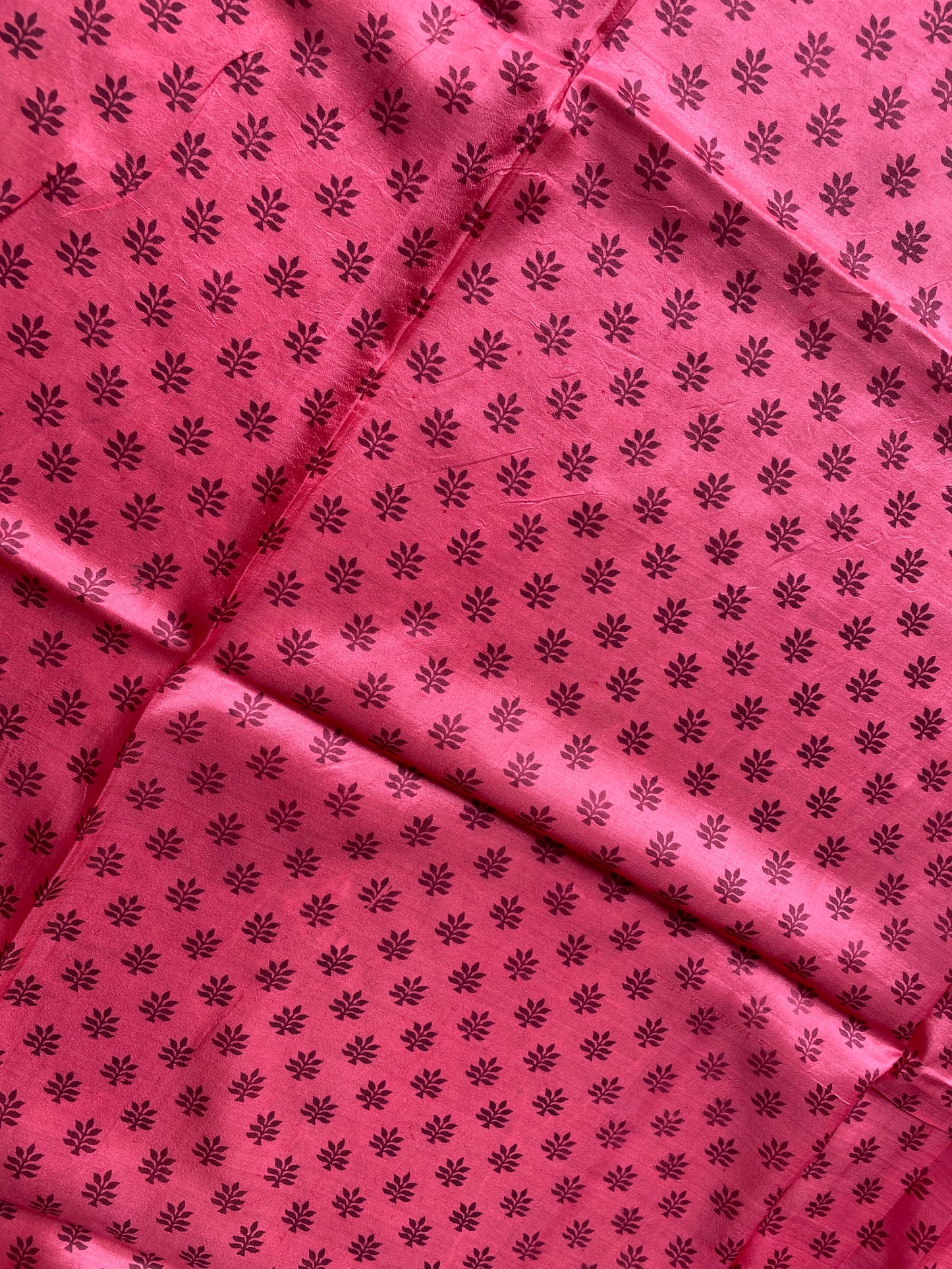 Maroon Pure Silk Digital Printed Banarasi Saree by Shades Of Banaras - banarasi - banarasi saree shop - banarasi saree manufacturers - banarasi saree wholesale - banaraasi sarees