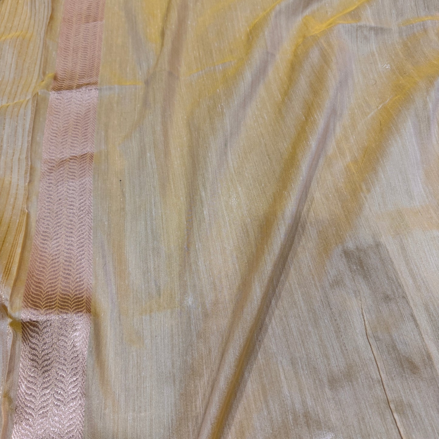 Luxe Handloom Mustard Moonga Silk Shikaargaah Banarasi Saree by Shades Of Banaras - banarasi - banarasi saree shop - banarasi saree manufacturers - banarasi saree wholesale - banaraasi sarees - banarasi sari - banarasi saris