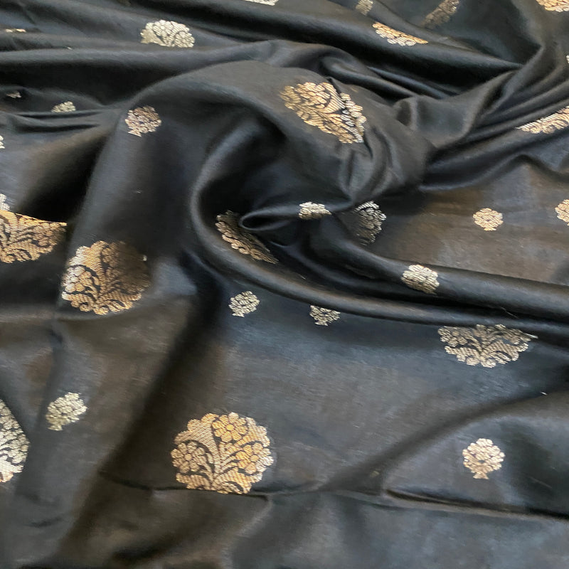 Attitude black handloom crepe Banarasi silk saree, ideal for special occasions. Shop now to showcase your style!
