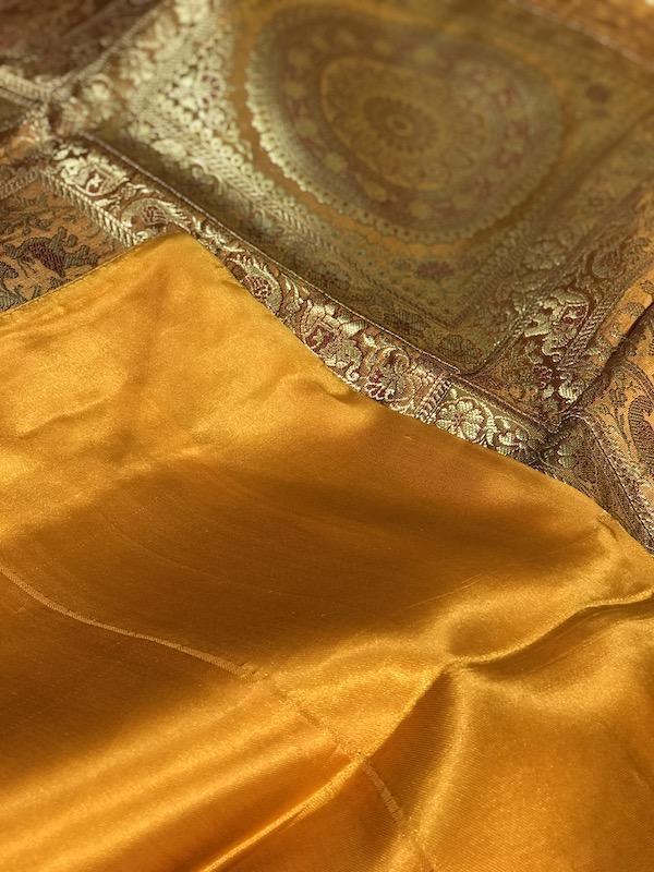 Pure Banarasi Brocade Handloom Table Cover (i01) - Shades Of Benares