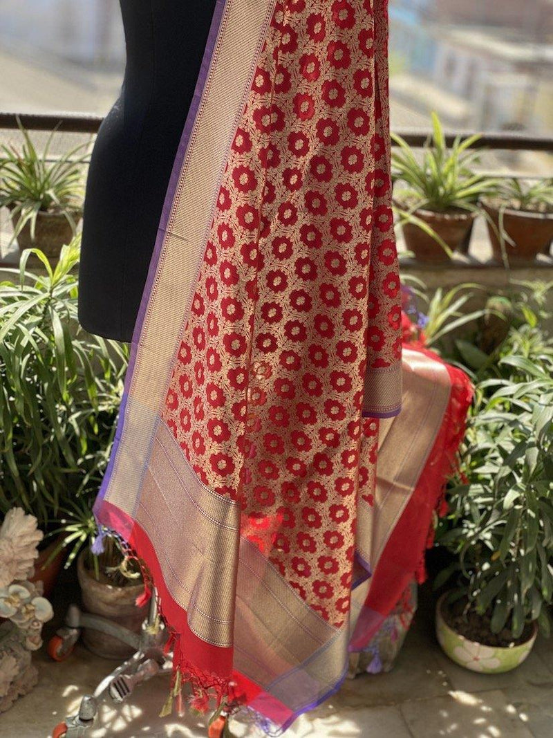 Regal Red Handloom Banarasi Silk Dupatta: Elevate Your Bridal Ensemble - Shades Of Benares