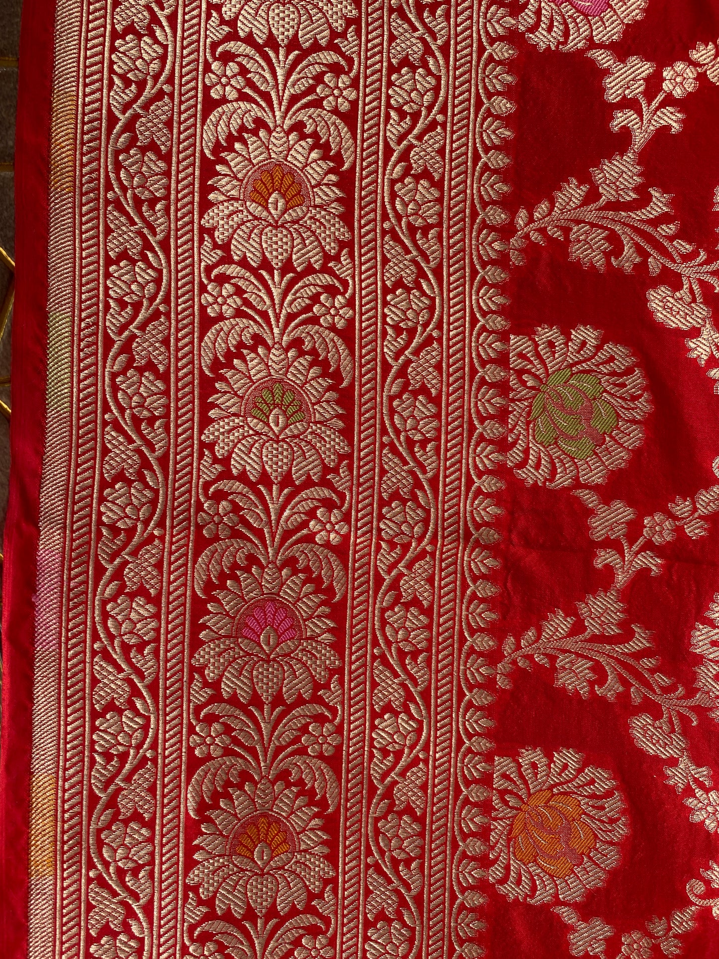 Red Pure Silk Banarasi Saree with Meenakari Floral Jaal by Shades Of Benares - banarasi - banarasi saree shop - banarasi saree manufacturers - banarasi saree wholesale - banaraasi sarees