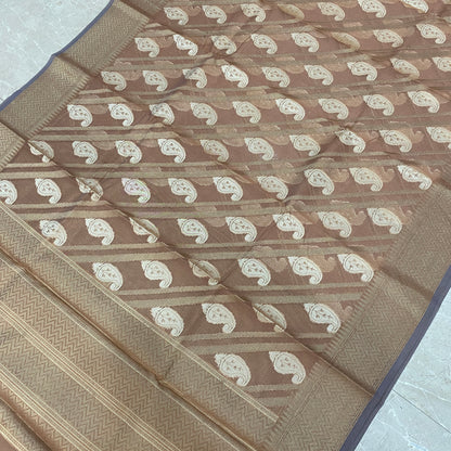Mocha Grace — Pure Cotton Kota Check Banarasi Saree with Brocade Blouse by Shades Of Banaras - banarasi - banarasi saree shop - banarasi saree manufacturers - banarasi saree wholesale - banaraasi sarees