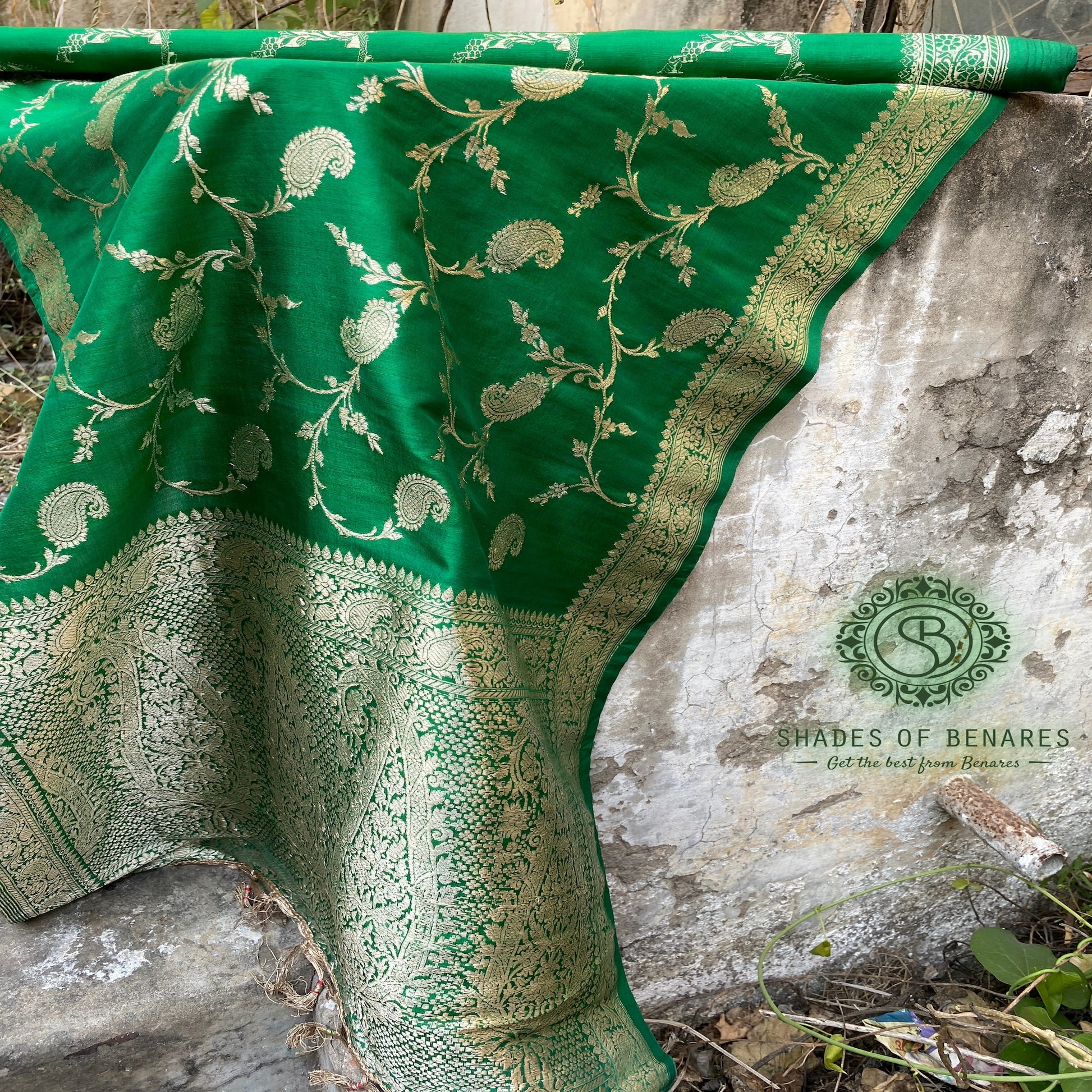 Luxe Bottle Green Banarasi Handloom Kadhwa Silk Scarf by Shades Of Benares - banarasi - banarasi saree shop