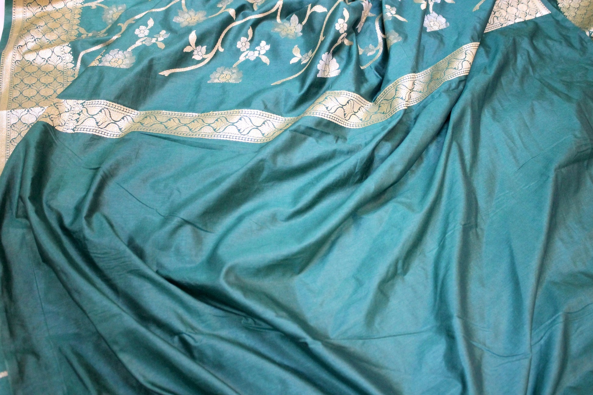 Bottle Green Sona Rupa Katan Soft Butter Silk Handloom Banarasi Saree by Shades Of Benares - banarasi - banarasi saree shop