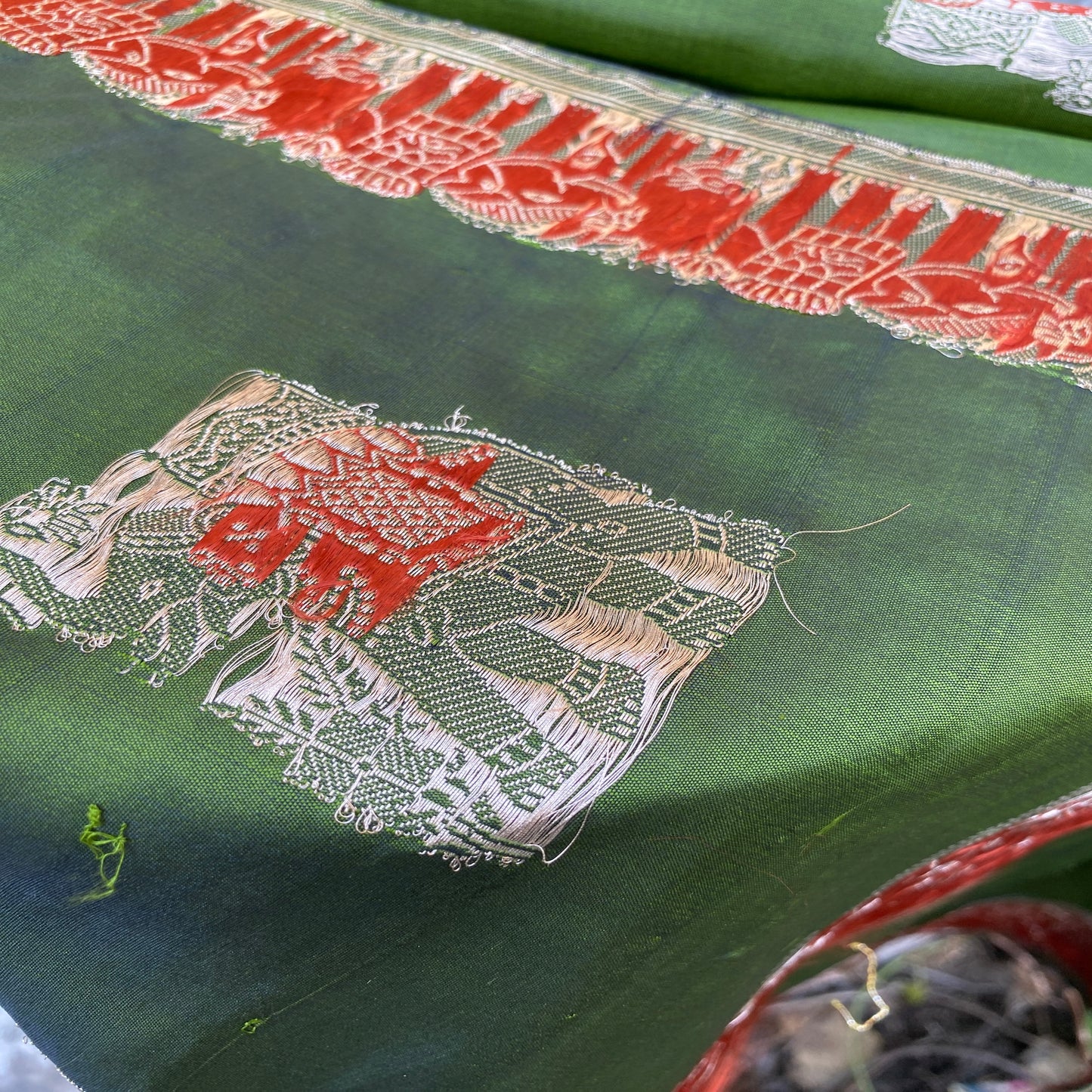 Majestic Mehendi Green Banarasi Handloom Kadhwa Silk Scarf by Shades Of Benares - banarasi - banarasi saree shop