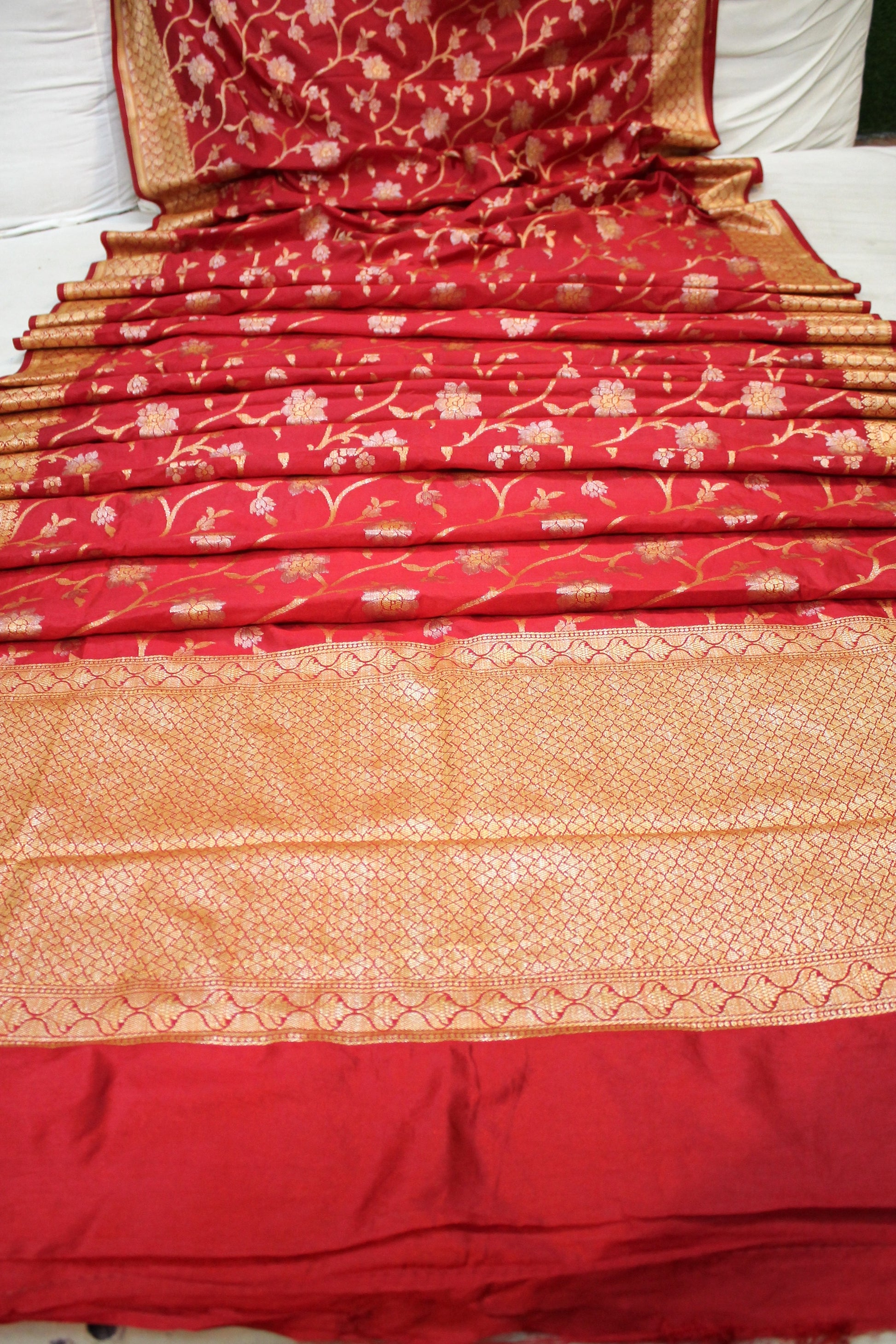 Red Sona Rupa Katan Soft Butter Silk Handloom Banarasi Saree by Shades Of Benares - banarasi - banarasi saree shop