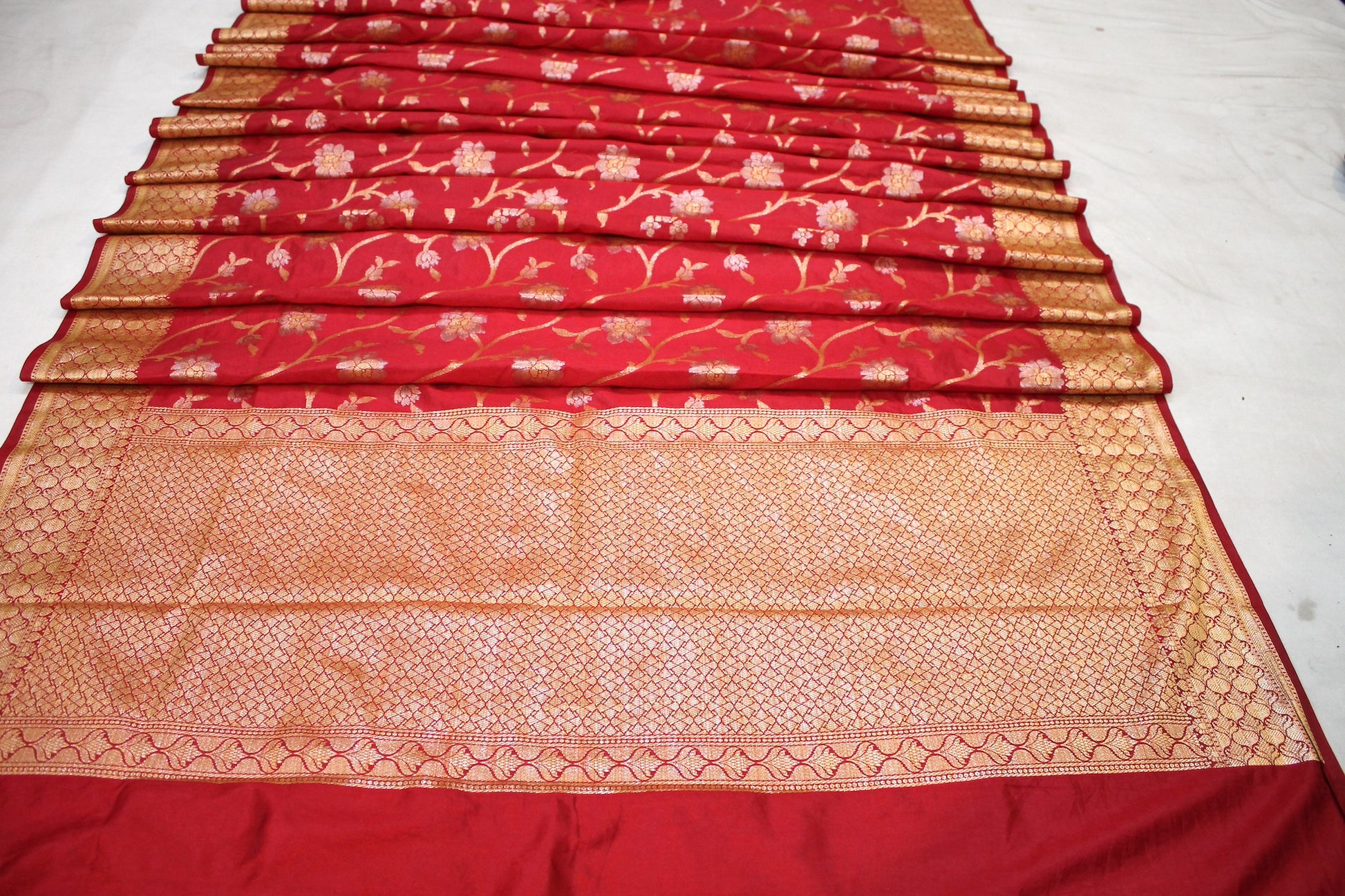 Red Sona Rupa Katan Soft Butter Silk Handloom Banarasi Saree by Shades Of Benares - banarasi - banarasi saree shop