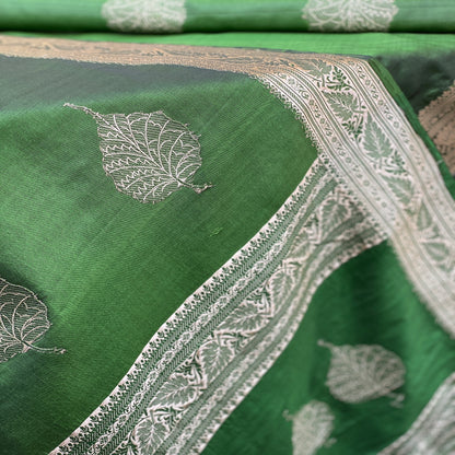 Leaf Green Banarasi Handloom Kadhwa Silk Scarf by Shades Of Benares - banarasi - banarasi saree shop