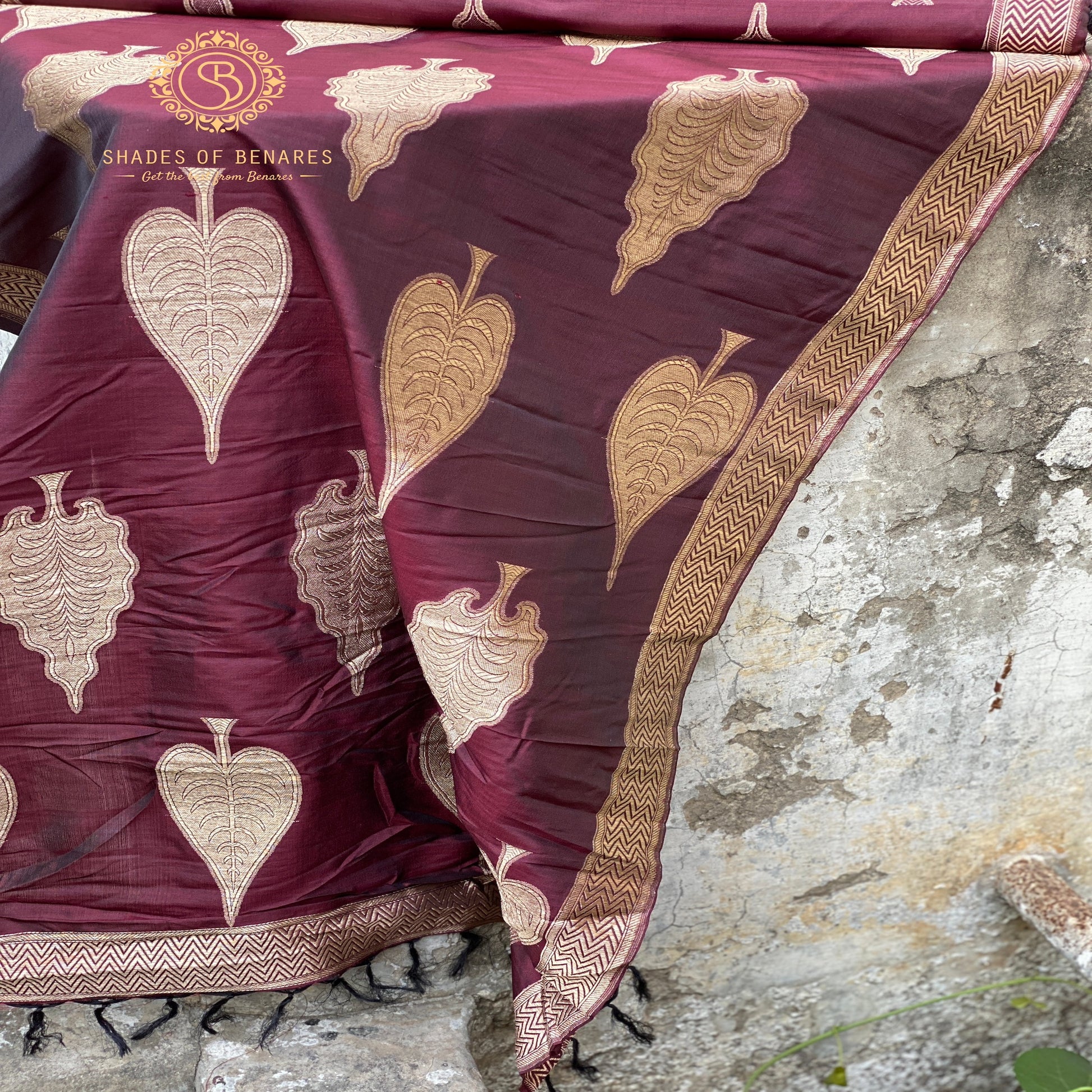 Tasteful Wine Banarasi Handloom Kadhwa Silk Scarf by Shades Of Benares - banarasi - banarasi saree shop