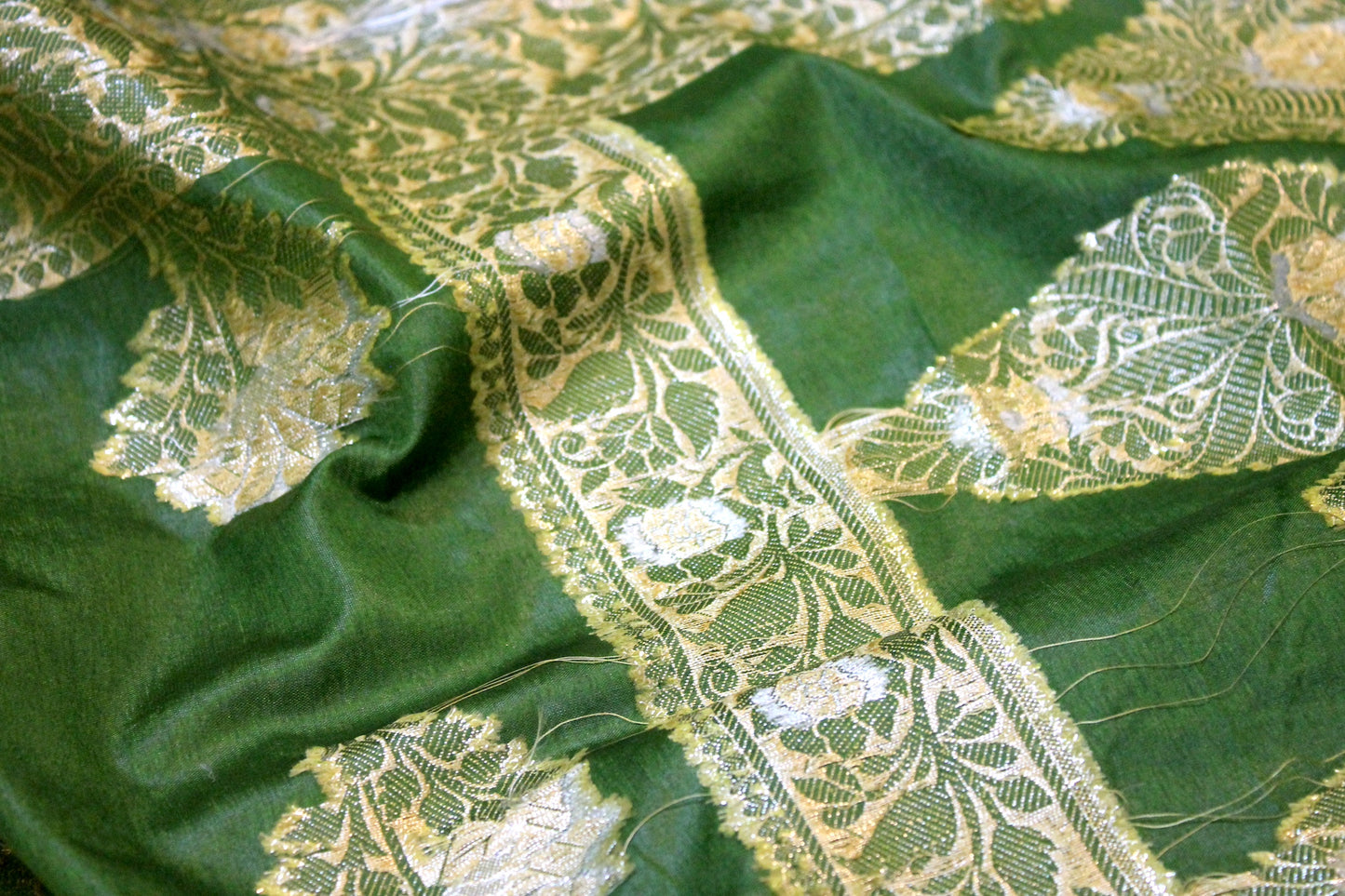 Natural Elegance: Leaf Green Sona Rupa Buti Katan Soft Butter Silk Handloom Banarasi Saree by Shades Of Benares - banarasi - banarasi saree shop