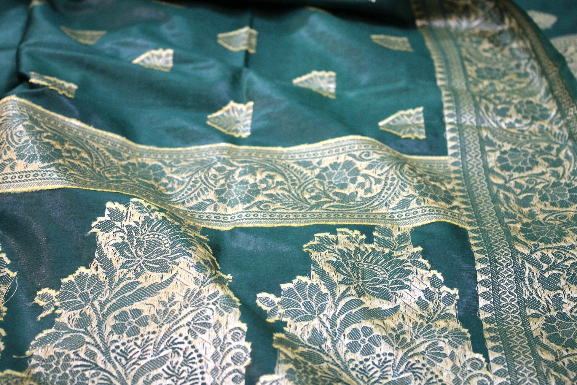 Bottle Green Buti Katan Soft Butter Silk Handloom Banarasi Saree by Shades Of Benares - banarasi - banarasi saree shop