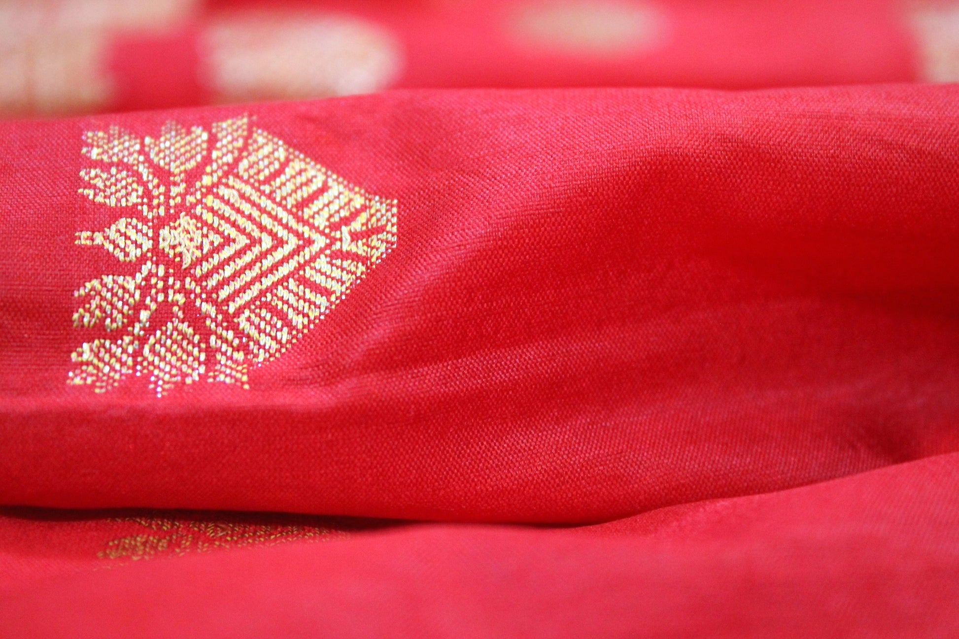 Bridal Elegance: Red Buti Katan Soft Butter Silk Handloom Banarasi Saree by Shades Of Benares - banarasi - banarasi saree shop