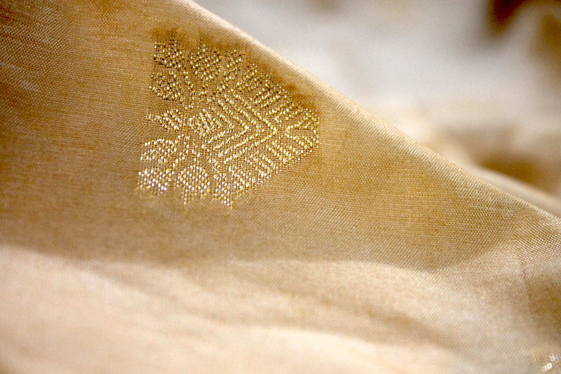 Beige Buti Katan Soft Butter Silk Handloom Banarasi Saree by Shades Of Benares - banarasi - banarasi saree shop