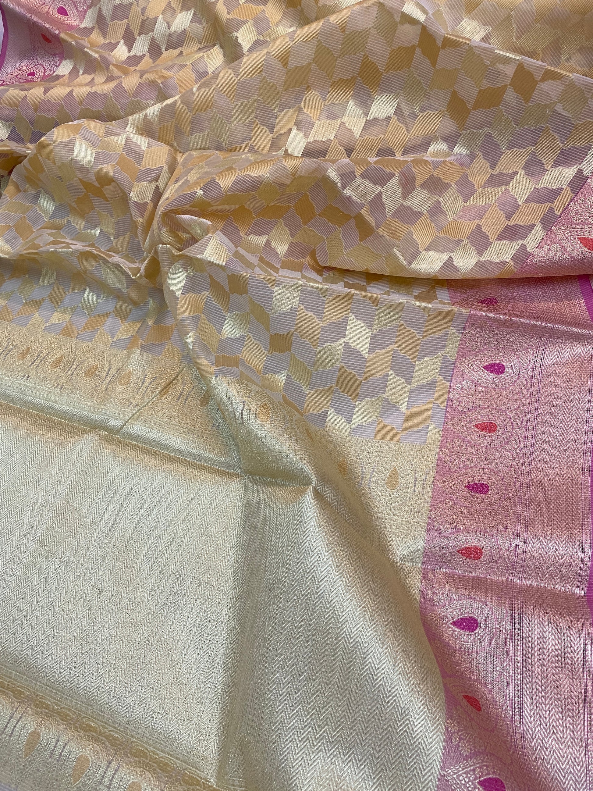 Light Gold and Pink Pure Kora Handloom Banarasi Saree by Shades Of Benares - banarasi - banarasi saree shop