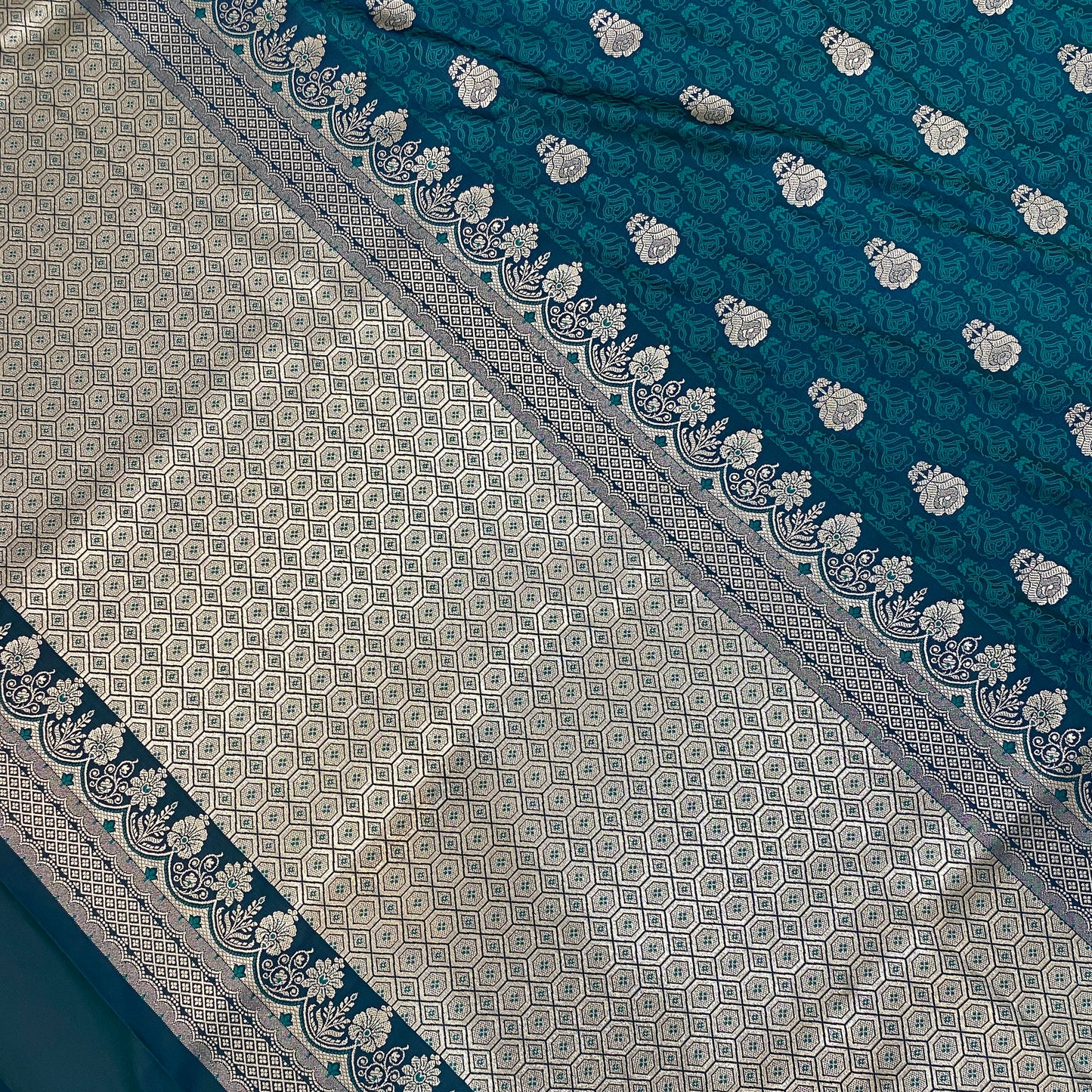 Luxe Teal Blue Pure Silk Handwoven Banarasi Couture Saree