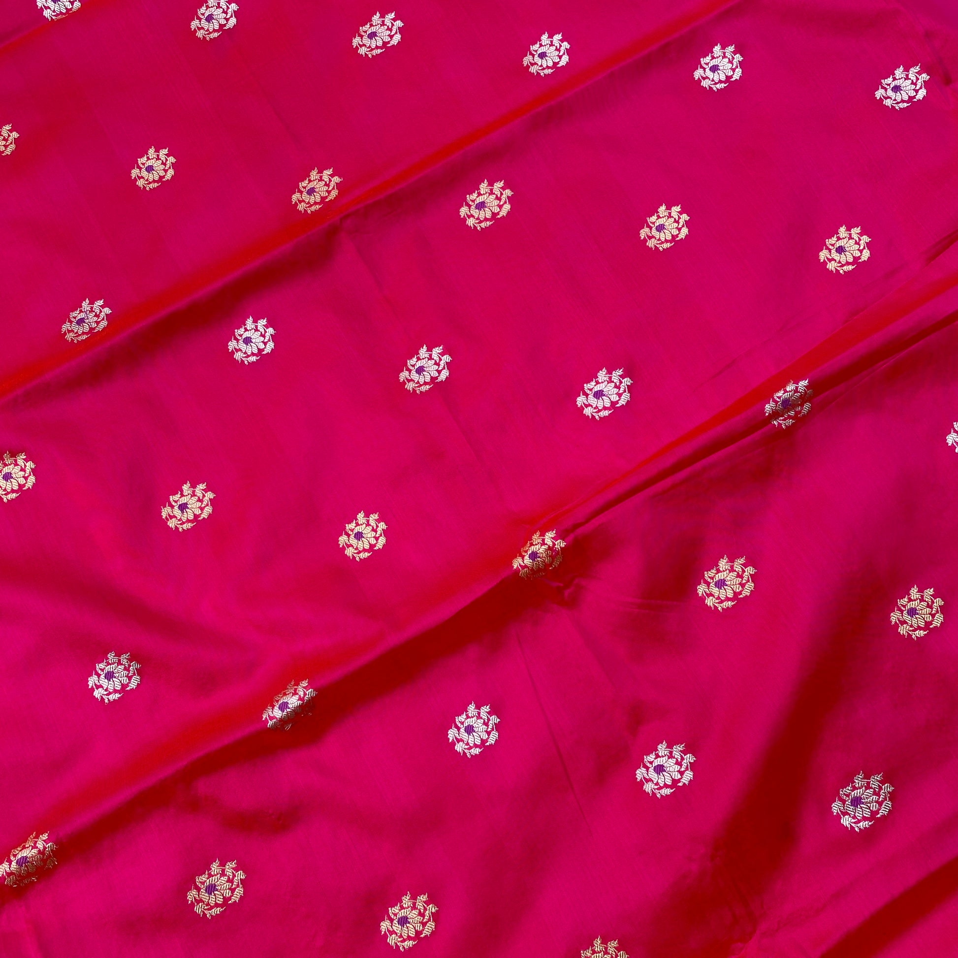 Rani Pink Luxe Kadhua Banarasi Saree by Shades Of Banaras - banarasi - banarasi saree shop - banarasi saree manufacturers - banarasi saree wholesale - banaraasi sarees - banarasi sari - banarasi saris