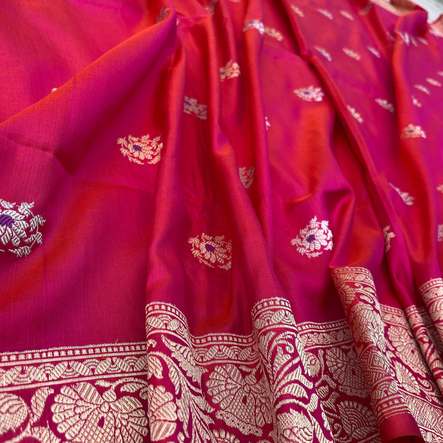 Rani Pink Luxe Kadhua Banarasi Saree by Shades Of Banaras - banarasi - banarasi saree shop - banarasi saree manufacturers - banarasi saree wholesale - banaraasi sarees - banarasi sari - banarasi saris