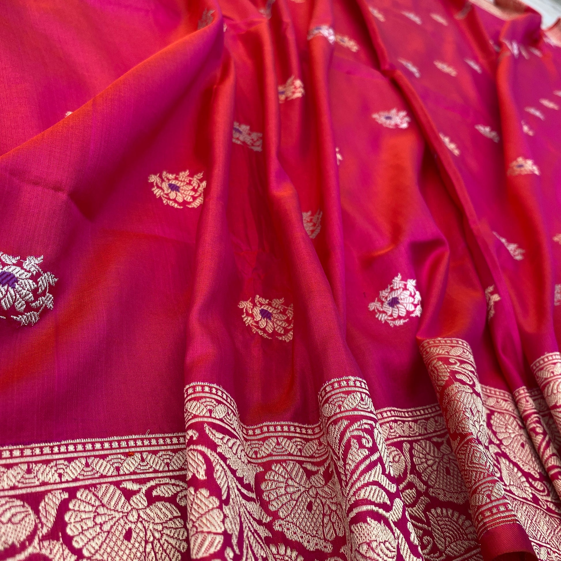 Rani Pink Luxe Kadhua Banarasi Saree by Shades Of Banaras - banarasi - banarasi saree shop - banarasi saree manufacturers - banarasi saree wholesale - banaraasi sarees - banarasi sari - banarasi saris