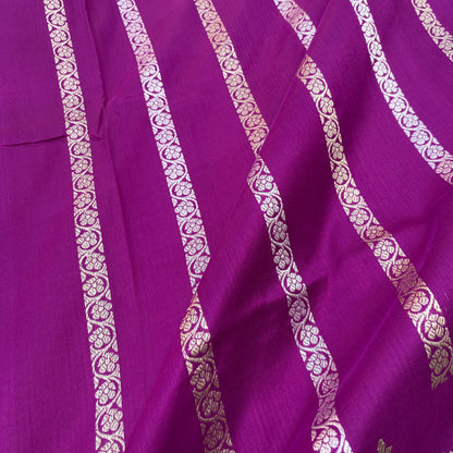 The Royal Violet Stripe Couture: Pure Silk Kadhua Banarasi Saree with Scallop Detailing by Shades Of Banaras - banarasi - banarasi saree shop - banarasi saree manufacturers - banarasi saree wholesale - banaraasi sarees - banarasi sari - banarasi saris