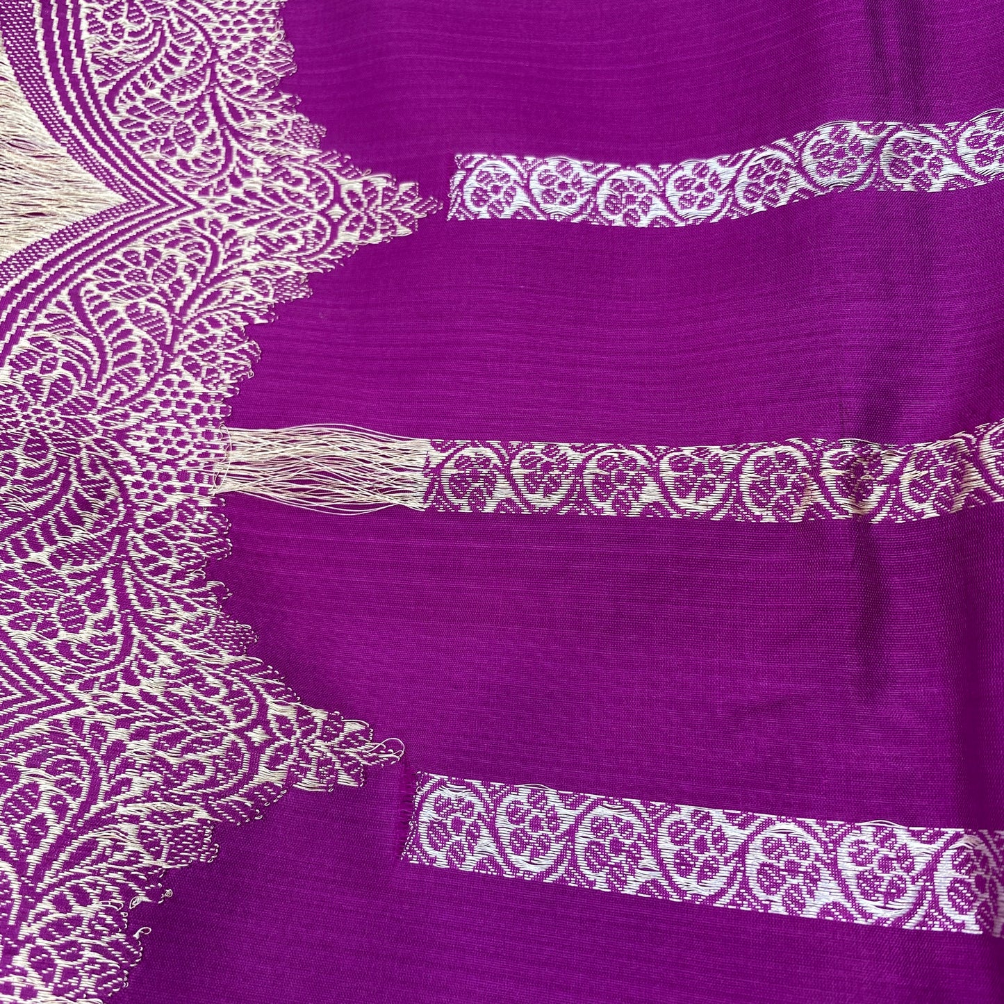 The Royal Violet Stripe Couture: Pure Silk Kadhua Banarasi Saree with Scallop Detailing by Shades Of Banaras - banarasi - banarasi saree shop - banarasi saree manufacturers - banarasi saree wholesale - banaraasi sarees - banarasi sari - banarasi saris