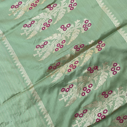 Luxe Pastel Green Pure Silk Kadhua Banarasi Saree by Shades Of Banaras - banarasi - banarasi saree shop - banarasi saree manufacturers - banarasi saree wholesale - banaraasi sarees - banarasi sari - banarasi saris