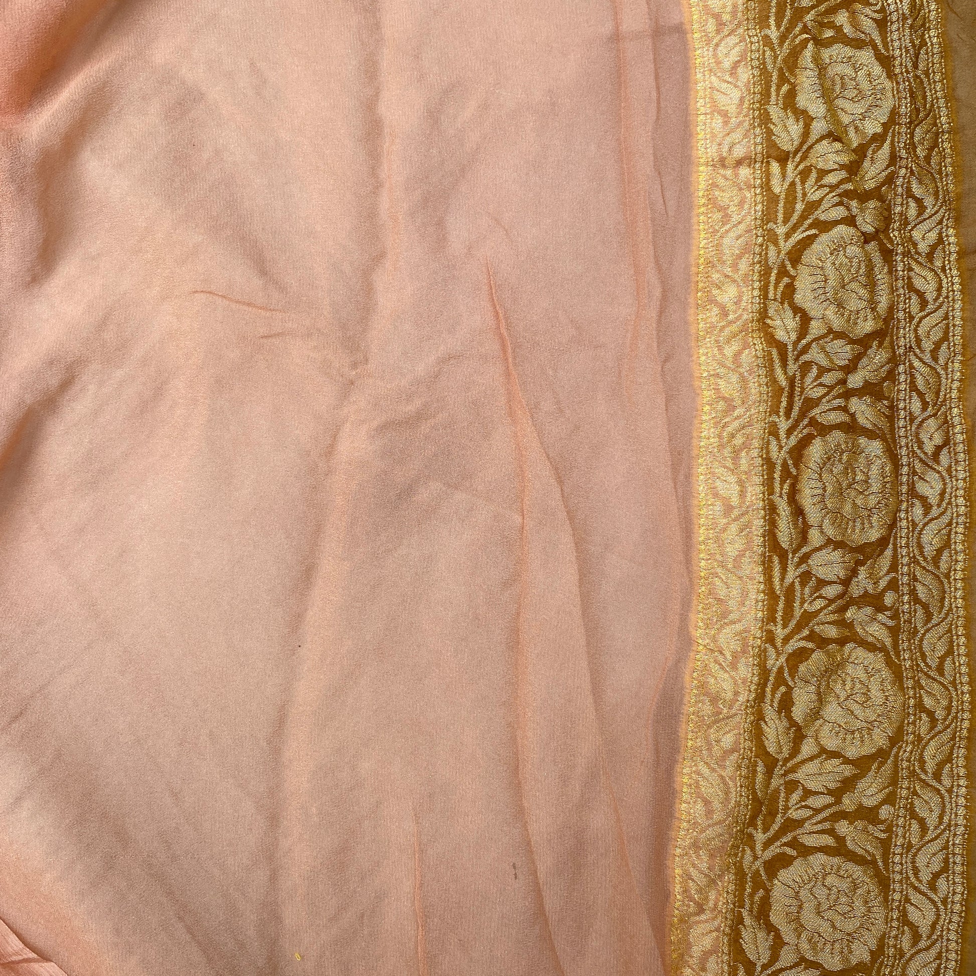 Peach & Brown Luxe Banarasi Saree in Pure Khaddi Georgette by Shades Of Banaras - banarasi - banarasi saree shop - banarasi saree manufacturers - banarasi saree wholesale - banaraasi sarees - banarasi sari - banarasi saris