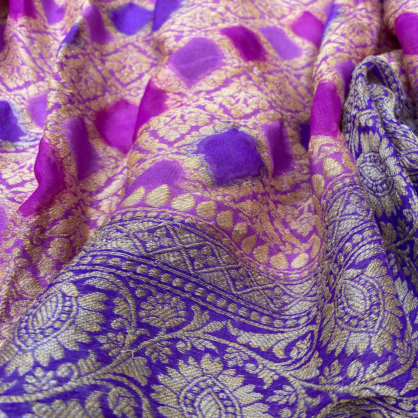 Imperial Amethyst Ghattchola Luxe — Pure Khaddi Georgette Rangkaat Banarasi Saree by Shades Of Banaras - banarasi - banarasi saree shop - banarasi saree manufacturers - banarasi saree wholesale - banaraasi sarees - banarasi sari - banarasi saris