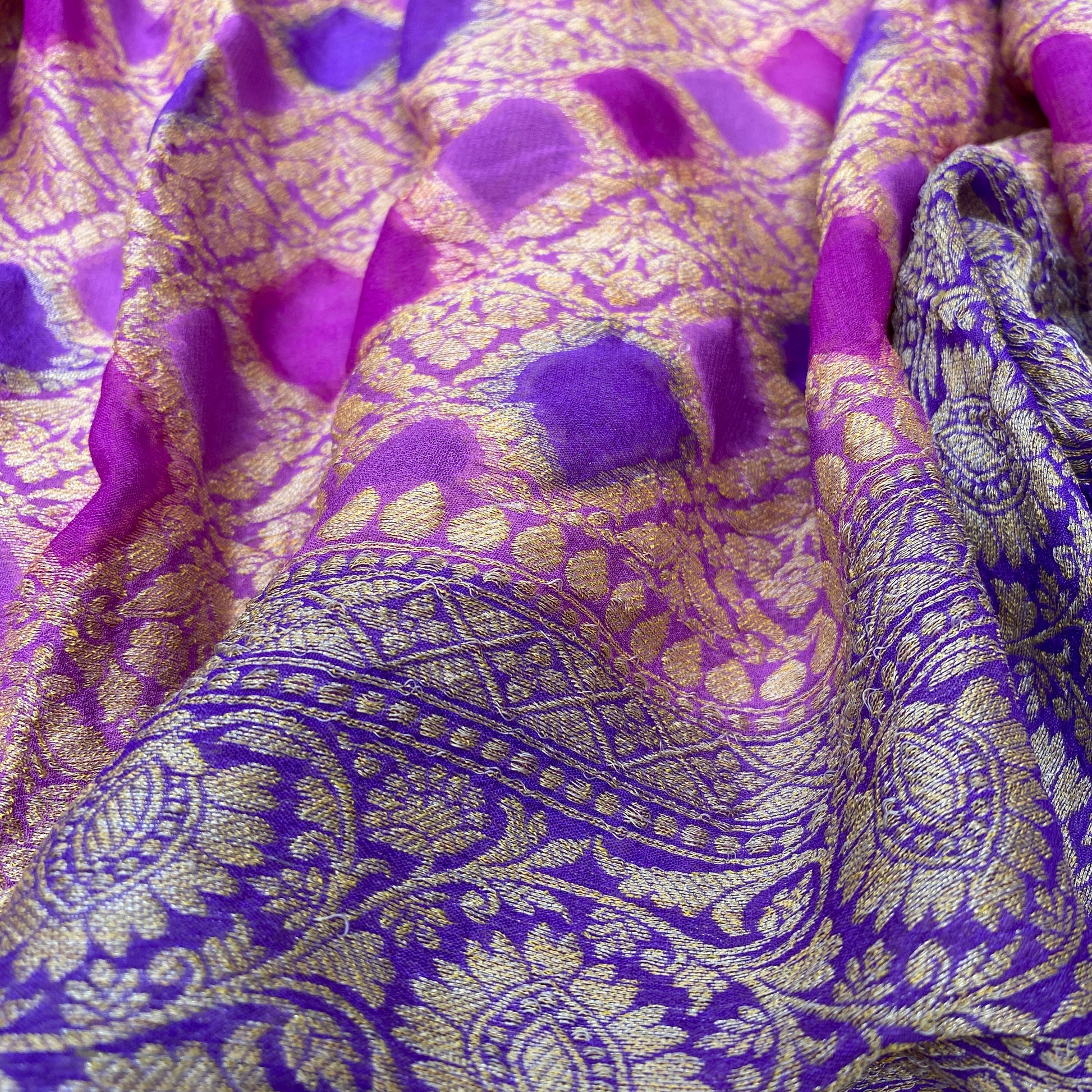 Imperial Amethyst Ghattchola Luxe — Pure Khaddi Georgette Rangkaat Banarasi Saree by Shades Of Banaras - banarasi - banarasi saree shop - banarasi saree manufacturers - banarasi saree wholesale - banaraasi sarees - banarasi sari - banarasi saris