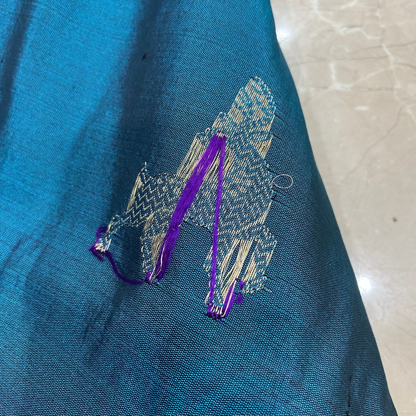 The Blue Royale: Pure Silk Kadwa Shikaargaah Banarasi Saree by Shades Of Banaras - banarasi - banarasi saree shop - banarasi saree manufacturers - banarasi saree wholesale - banaraasi sarees - banarasi sari - banarasi saris - silk saree - silk sari - wedding saree - wedding sari - designer sari - wedding collection - gifting