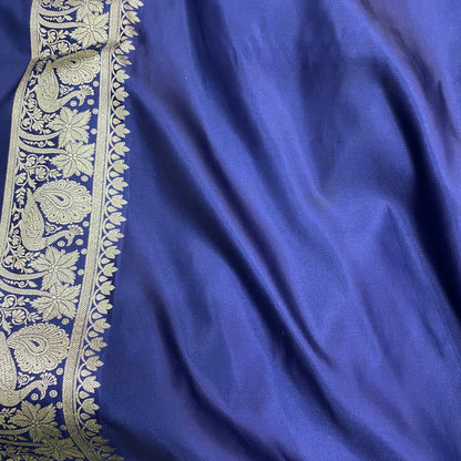 The Midnight Luxe Muse: Navy Blue Pure Satin Silk Bird Motif Banarasi Saree by Shades Of Banaras - banarasi - banarasi saree shop - banarasi saree manufacturers - banarasi saree wholesale - banaraasi sarees - banarasi sari - banarasi saris - silk saree - silk sari - wedding saree - wedding sari - designer sari - wedding collection - gifting