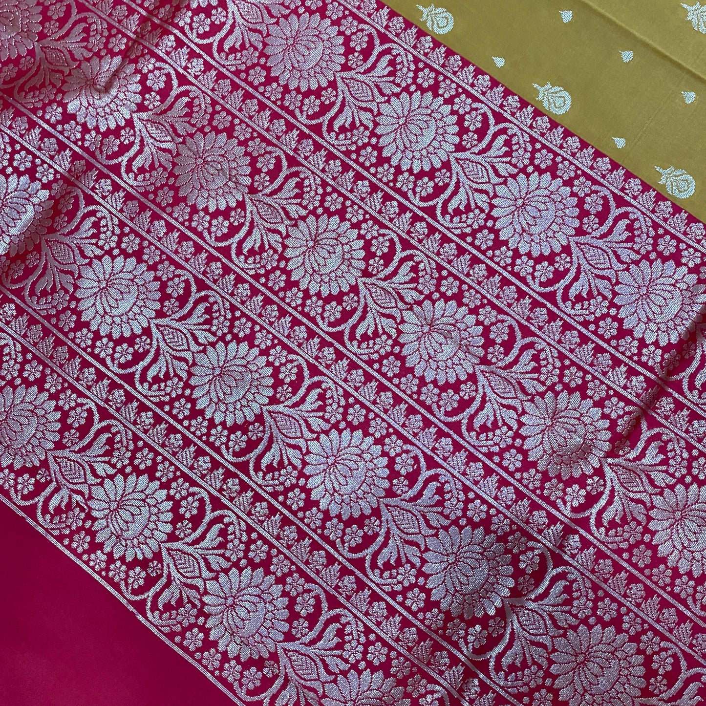 Golden Amber & Crimson Luxe: Handwoven Silk Banarasi Saree
