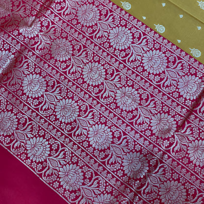 Golden Amber & Crimson Luxe: Handwoven Silk Banarasi Saree