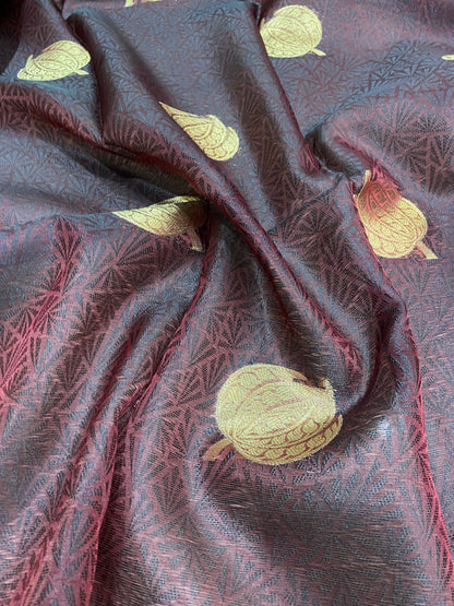 Heritage Brown Tanchoi Silk Saree | Luxe Handwoven Gold Zari by Shades Of Banaras - banarasi - banarasi saree shop - banarasi saree manufacturers - banarasi saree wholesale - banaraasi sarees - banarasi sari - banarasi saris - silk saree - silk sari - wedding saree - wedding sari - designer sari - wedding collection - gifting
