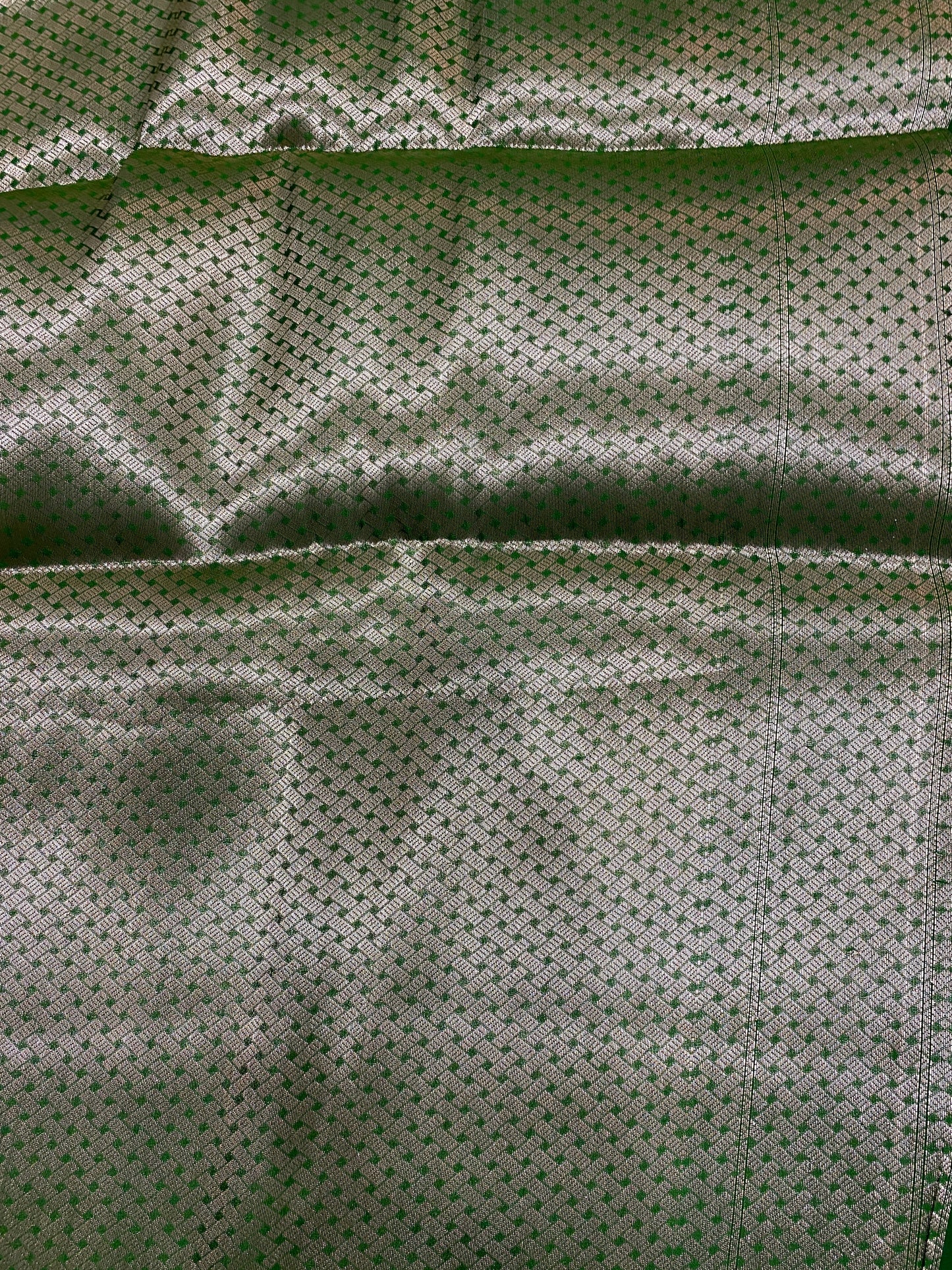 Smeraldo Lusso: Deep Emerald Green Pure Dupion Silk Banarasi Saree in Sona Rupa Buti