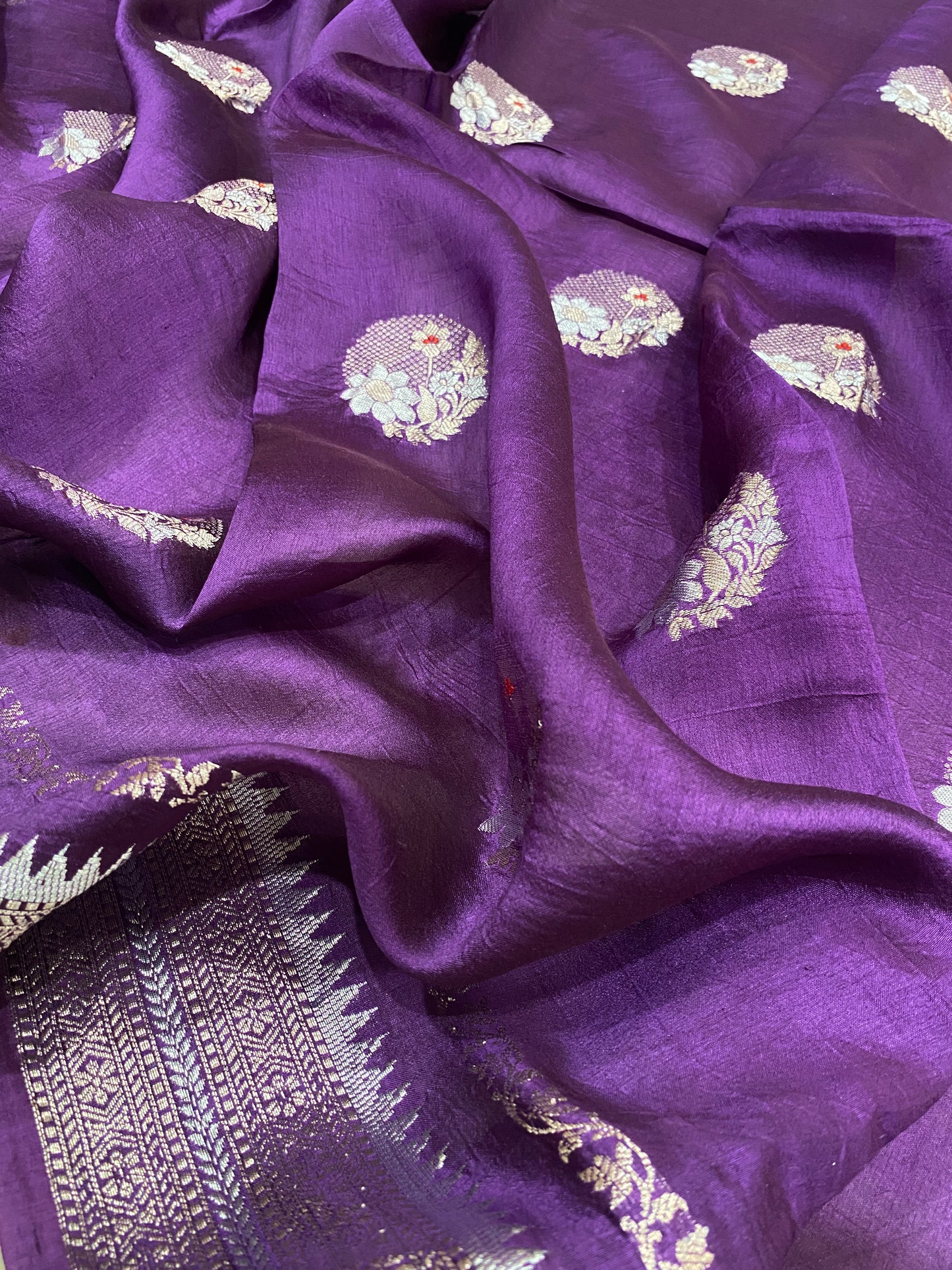 Viola Fiorita Cutwork Butis Couture Pure Cotton Silk Banarasi Saree