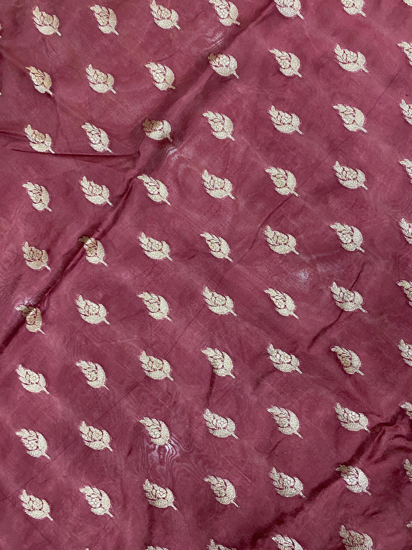 Bordò Imperiale Cutwork Butis Couture Pure Mango Silk Banarasi Saree